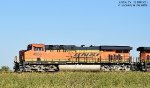 BNSF ES44C4 4236